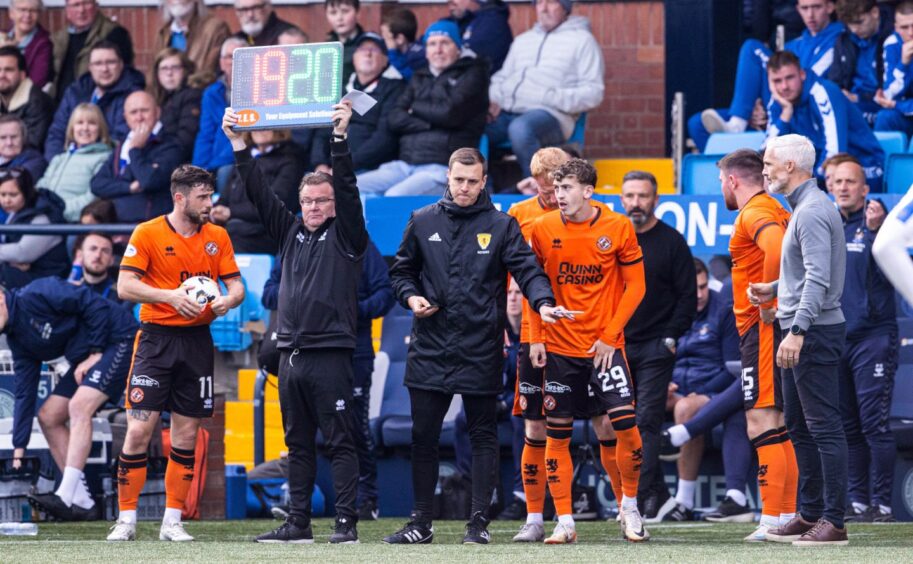 Dundee United boss Jim Goodwin makes his key quadruple substitution