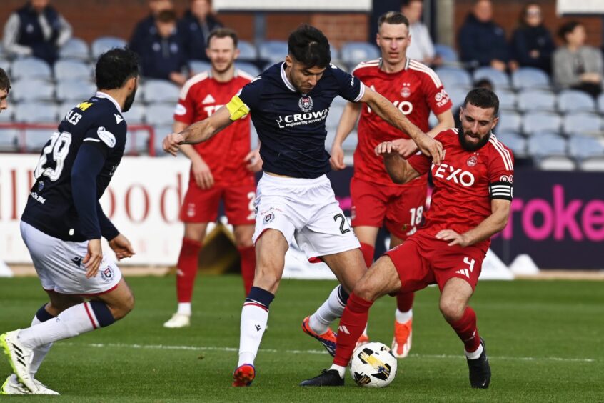 Scott Fraser was a second-half sub and took the captain's armband on debut. Image: Rob Harvey/SNS