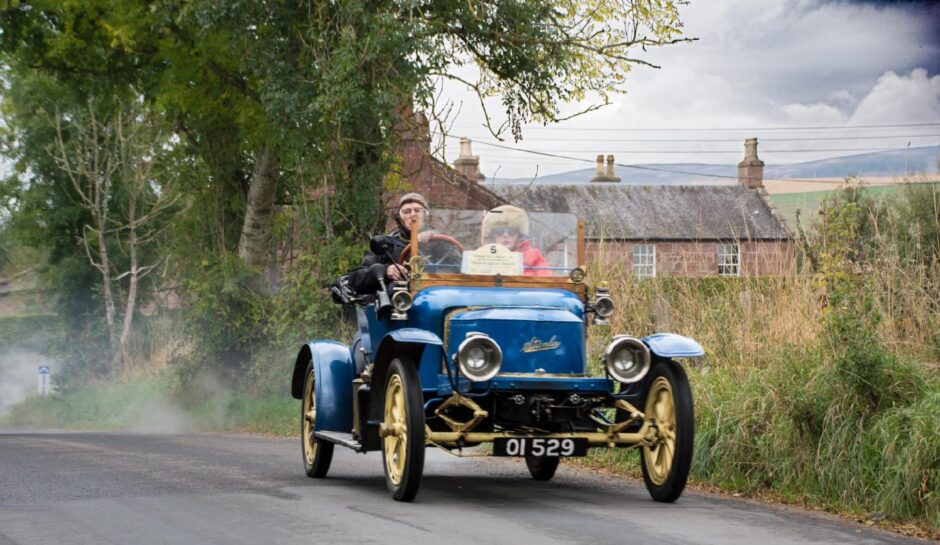 Veteran car tour of Angus.