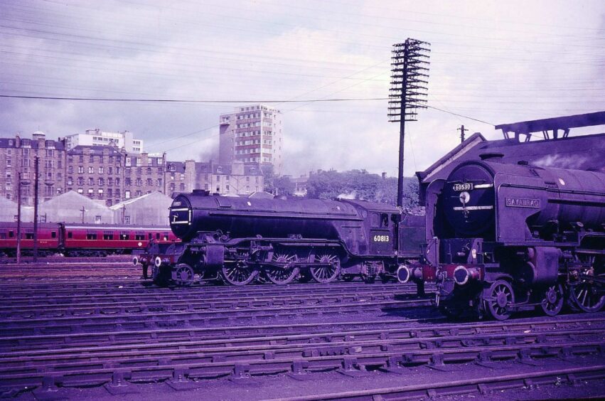 V2 Class No 60813 and A2 Pacific No 60530 Sayajirao at Dundee in August 1966, with buildings in the distance