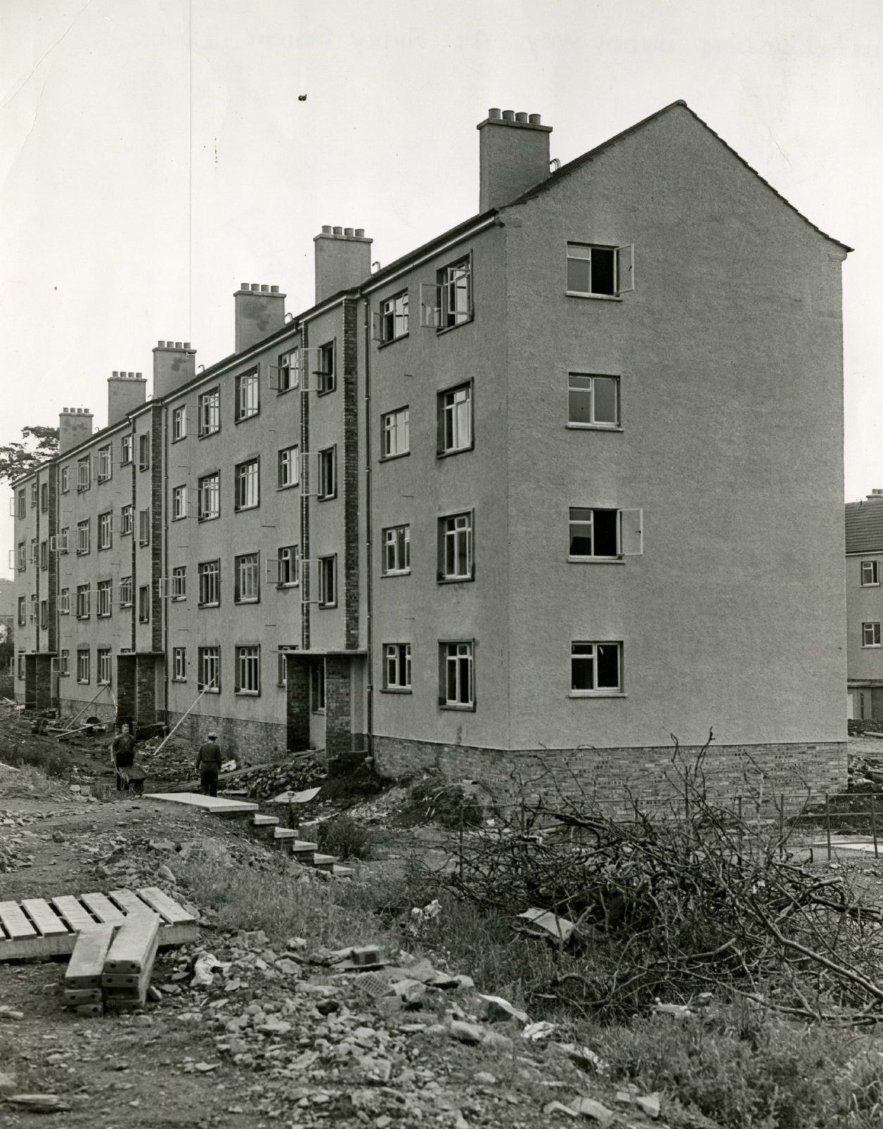 New, tenement-style houses being built in Fintry in 1956. 