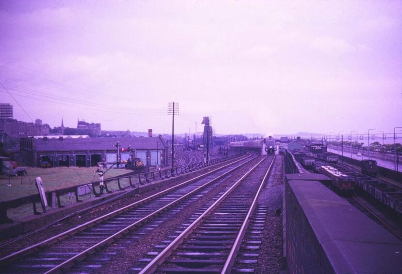 Kingfisher on September 4 1966 arriving in Dundee, with the Tay bridge visible in the background