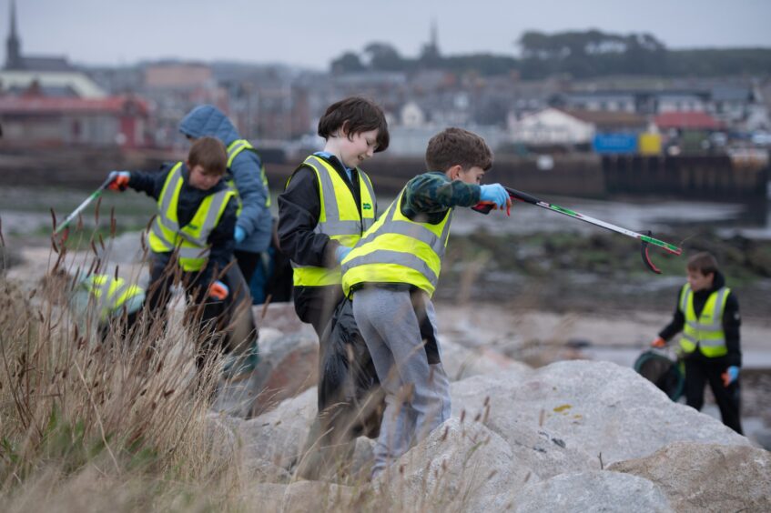 Litter picking pupils at Arbroath.