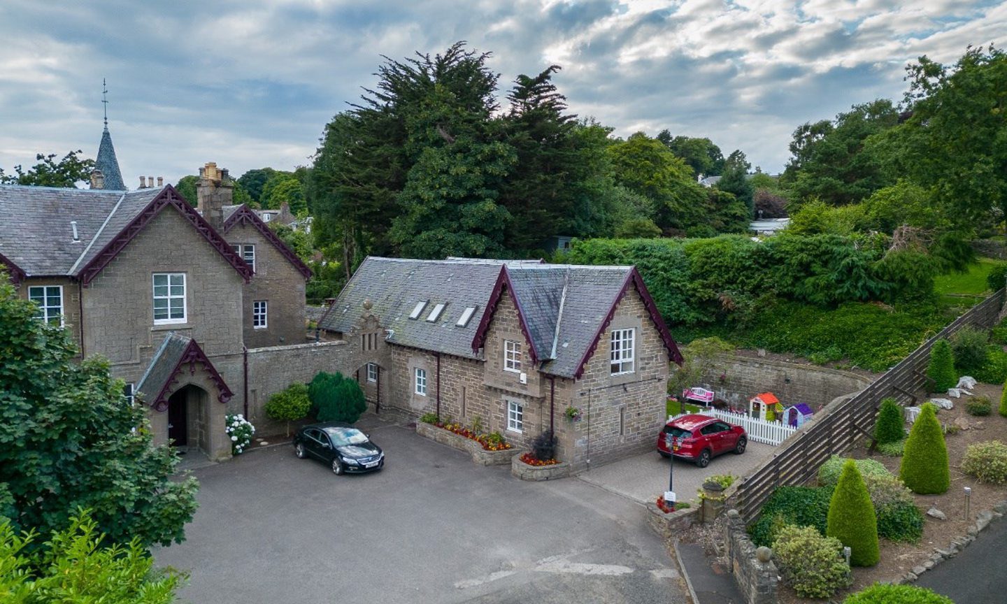 Tigh Na Madrai, on Cantsmill Farm, near Kirriemuir, Angus. Image: Thorntons