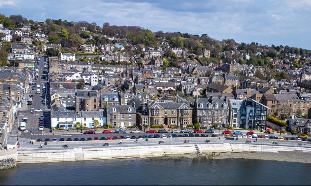 Courier - Drone - Steve Brown - Broughty Ferry Beach Defences - CR0035719 - Broughty Ferry - Picture Shows: Broughty Ferry Beach Defences progress - Friday 29th April 2022 - Steve Brown / DCT Media