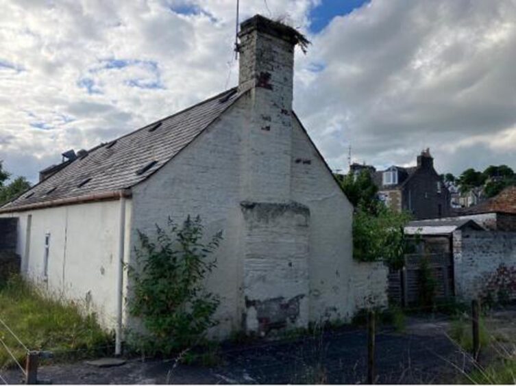 The neglected cottage on Brook Street in Broughty Ferry 