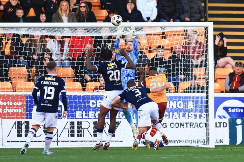 “Not playing has made me even hungrier" says Dundee FC goalkeeper Trevor Carson as he reflects on win at Motherwell and the challenge for the number one spot 