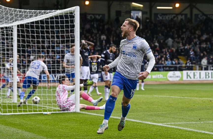 Bruce Anderson levels the scores late on. Image: Rob Casey/SNS