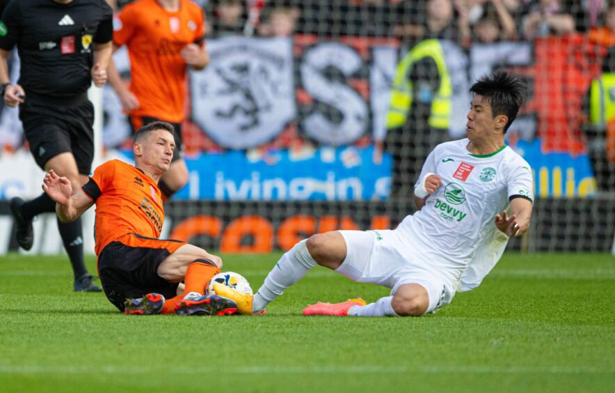 United and Hibs clash earlier this season