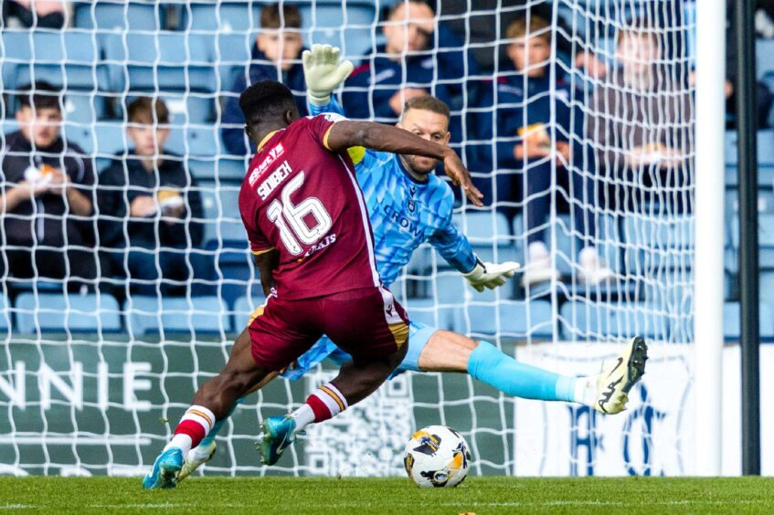 Trevor Carson denies Adama Sidibeh. Image: Craig Foy/SNS