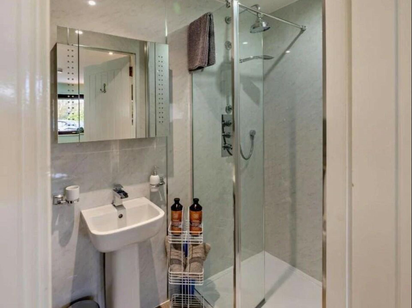 The garden house shower room.