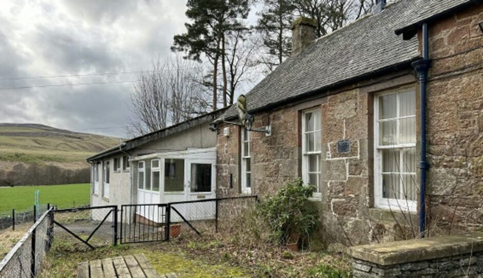 Lethnot primary school building.