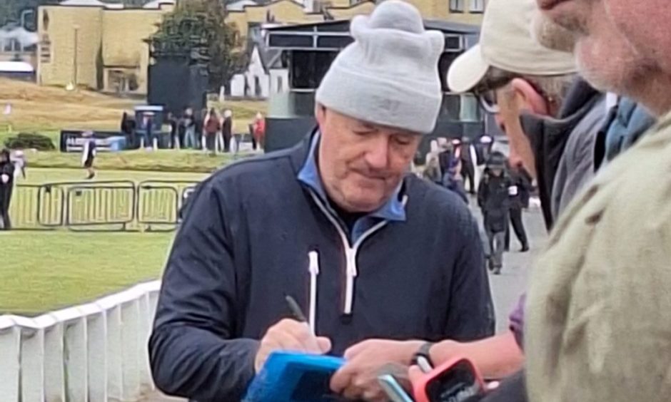 Piers Morgan signs autographs at the Dunhill in St Andrews