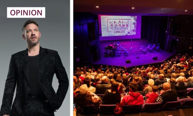 Barbara Dickson on stage with late folk legend Rab Noakes at Lochgelly in 2020. Image: Supplied.