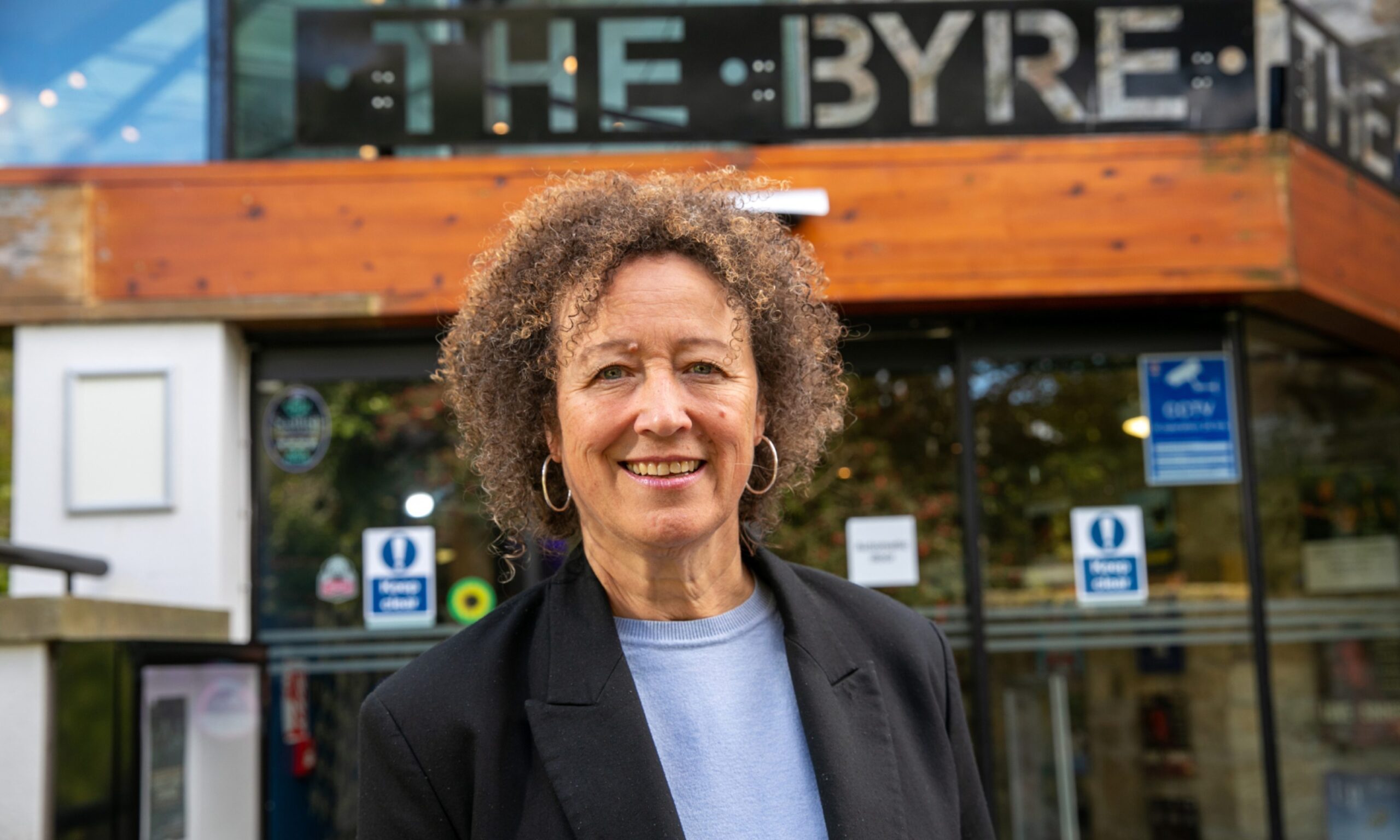 Elizabeth Newman in action as artistic director at Pitlochry Festival Theatre. Image: Fraser Band.