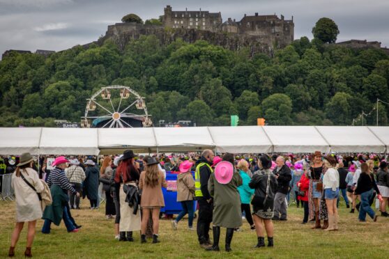 CR0048910, Gemma Bibby, Stirling. Summer Sessions Shania Twain Night. Picture Shows:Fans make their way to the Shania Twain Summer Session in Stirling. Tuesday 2nd July 2024. Image: Steve Brown/DC Thomson