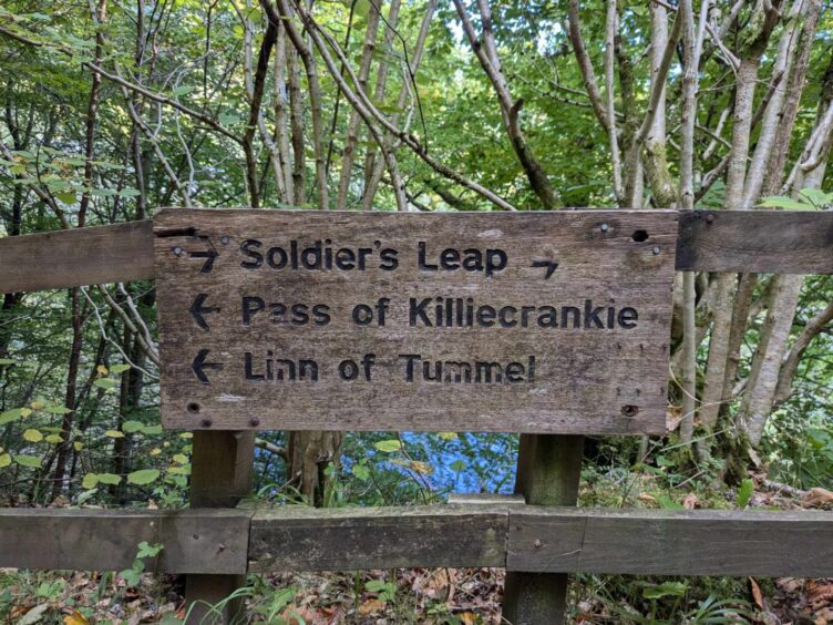 A signpost at the Pass of Killiecrankie.