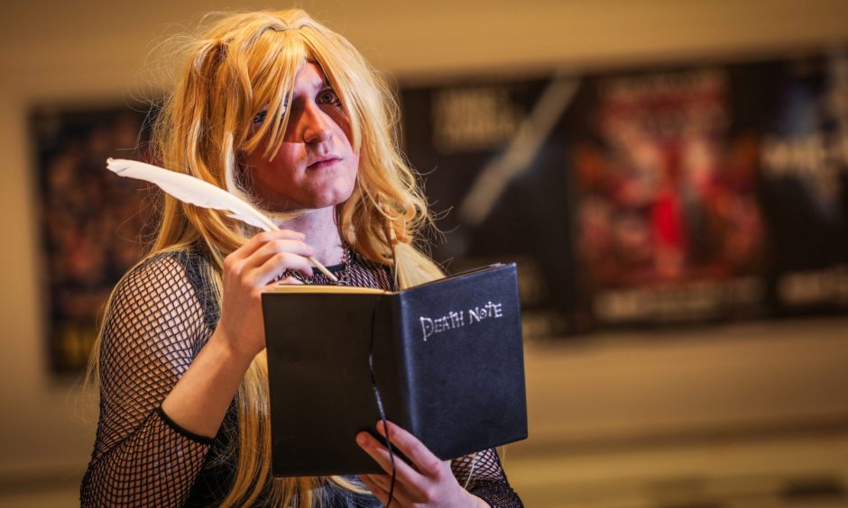 Kira Ferguson dressed as Misa from Death Note.