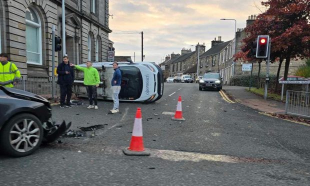 Openreach van overturns in crash at busy Kirkcaldy junction