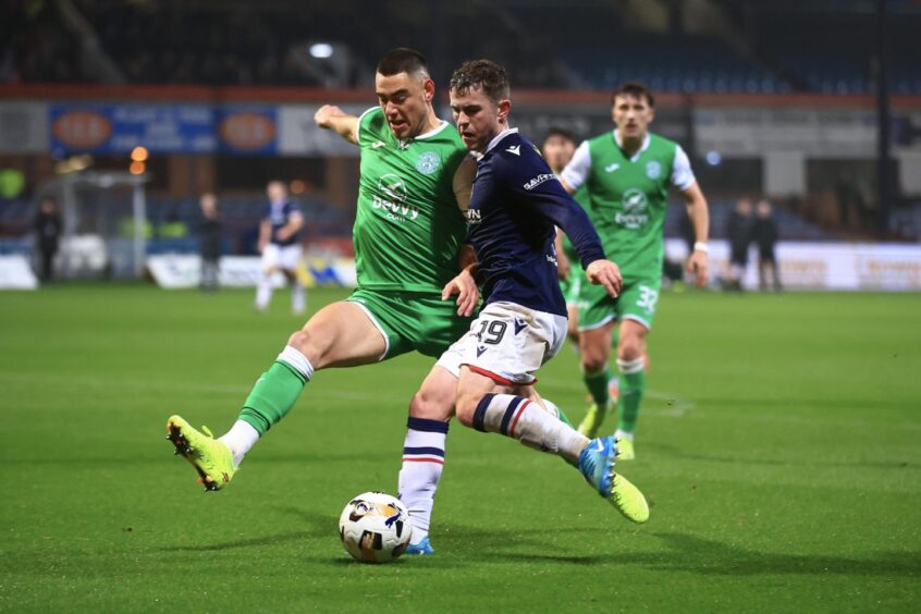 Fin Robertson played a key role in the first two Dundee goals. Image: David Young/Shutterstock