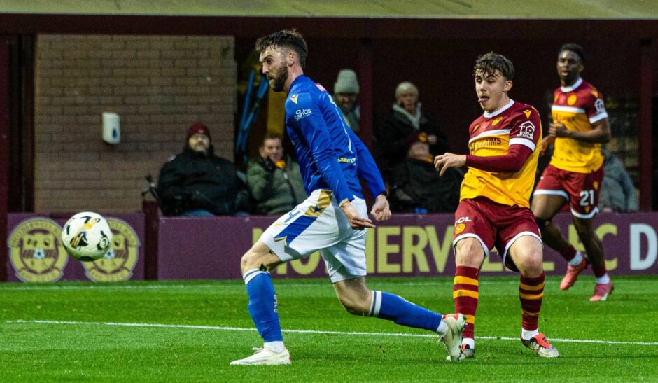 Tom Sparrow scores to make it 2-0 for Motherwell. 