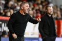 Tony Docherty issues instructions to his players at Pittodrie. Image: Rob Casey/SNS