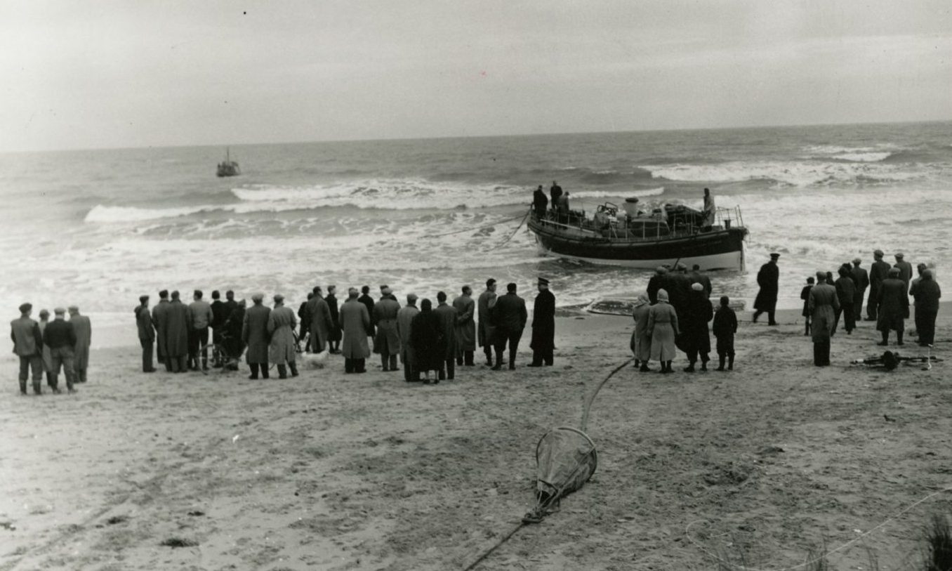 The Mona being recovered from the sands of the Buddon. Image: DC Thomson.