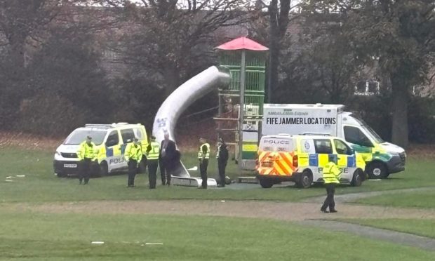 Police and paramedics at  Gallatown Park. Image: Fife Jammer Locations