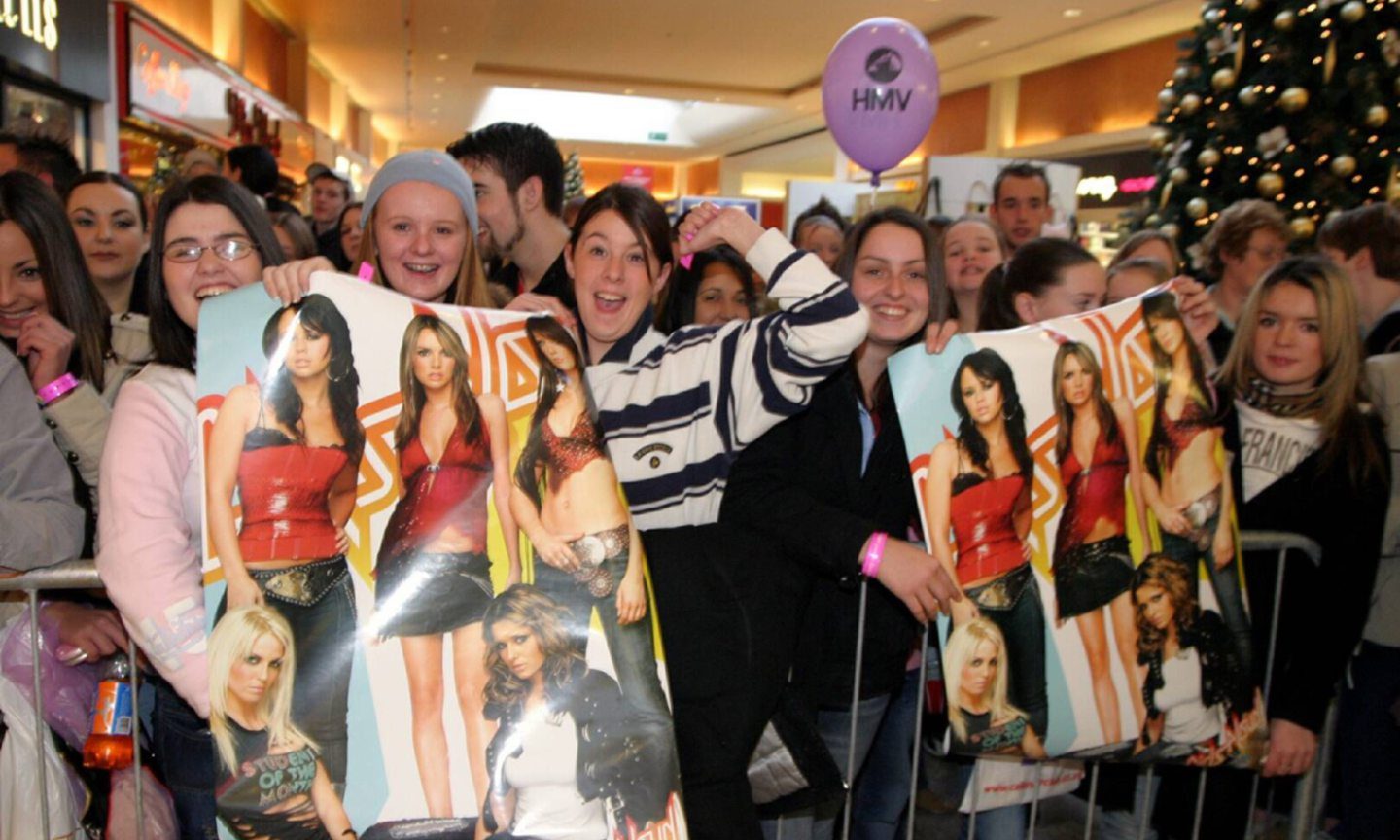 Some of the crowd who gathered to see Girls Aloud at the store in Kirkcaldy in 2005