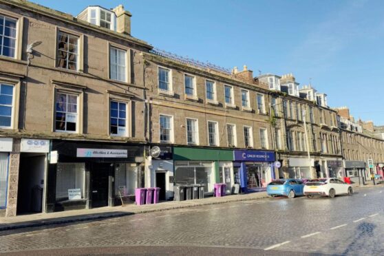 Montrose High Street flat to go to auction