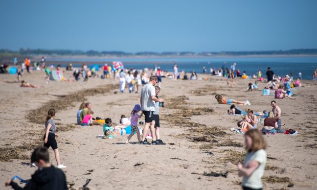 The bathing waters in Broughty Ferry have been rated 'excellent'. Image: Kim Cessford/DC Thomson