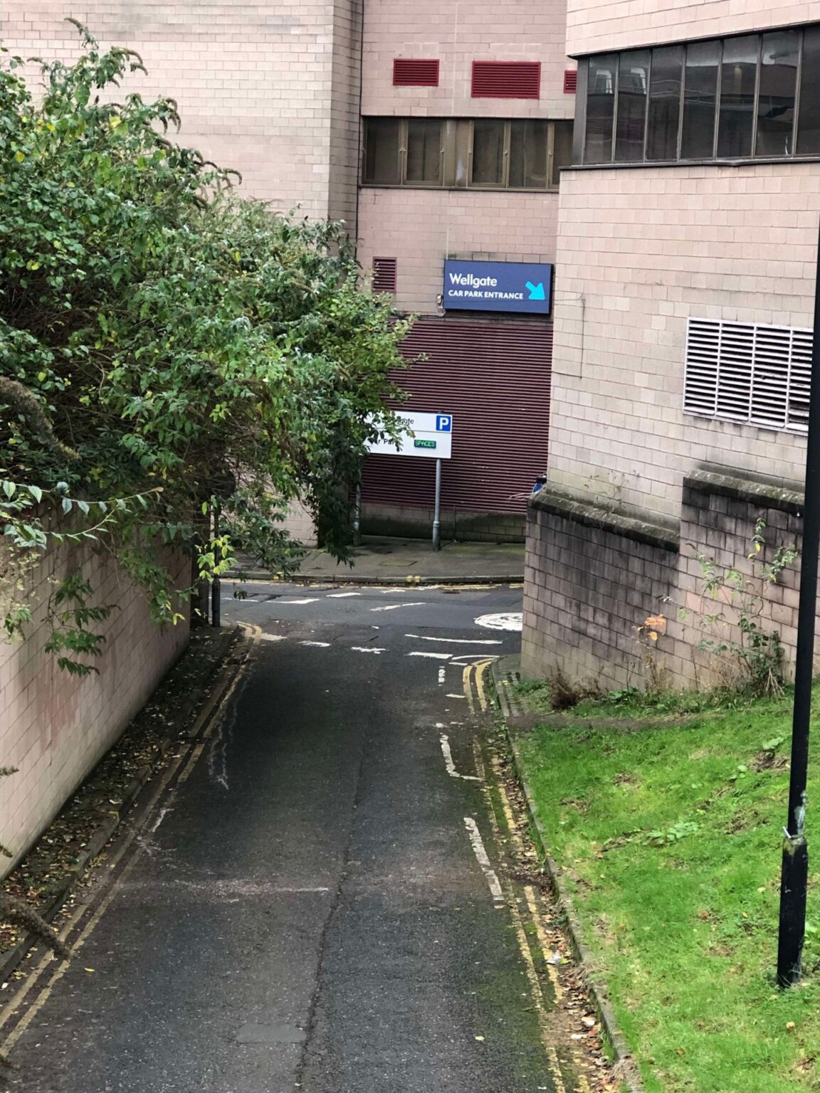 Pensioner wins Dundee LEZ appeal after Wellgate signs complaint