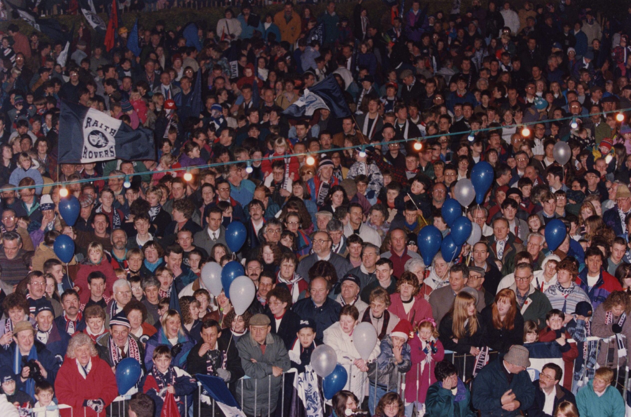 a sea of Raith Rovers fans await the team in Kirkcaldy after their league cup win