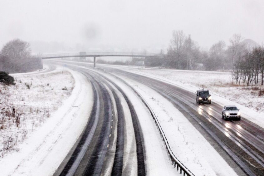 The M90 at Kinross in the snow 