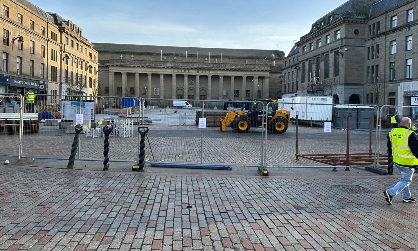 Work begins for Dundee's Christmas