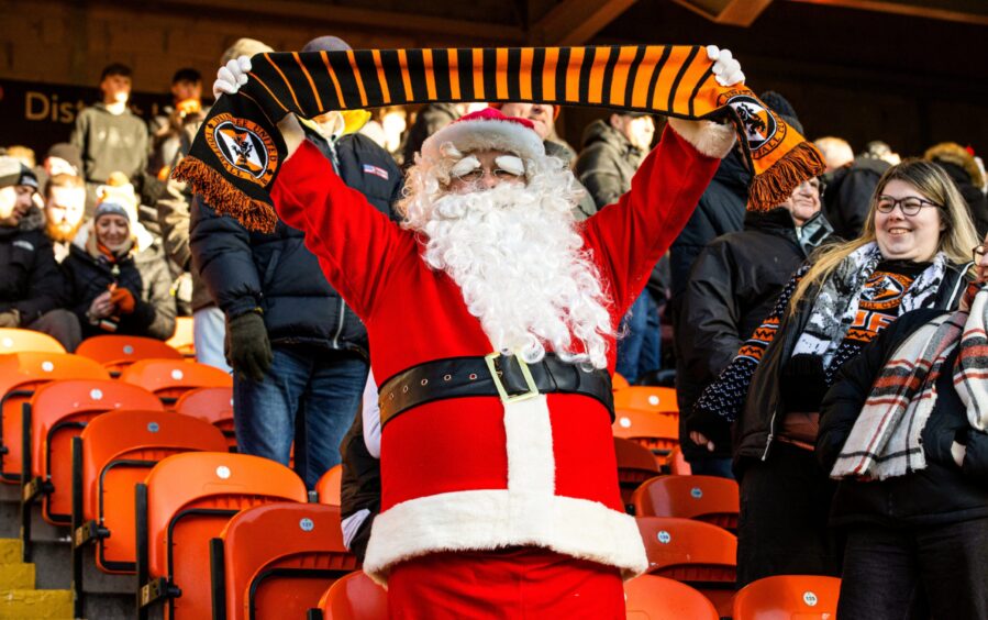 A gutsy point will add to the Christmas spirit around Tannadice