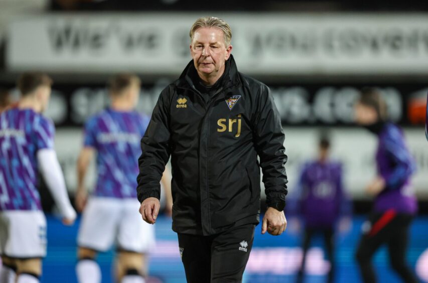 John McLaughlan during the warm-up ahead of Dunfermline Athletic's 3-3 draw with Falkirk.