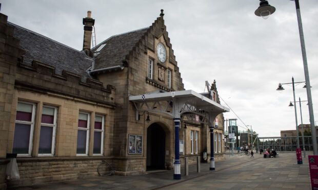 Stirling rail station