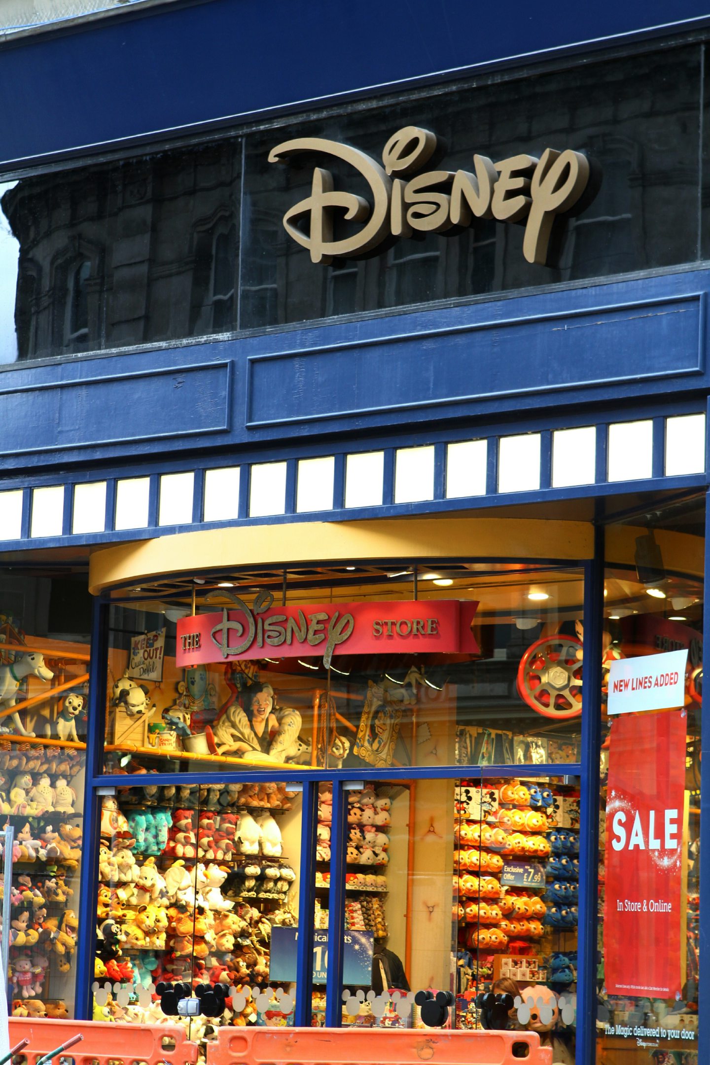 The exterior of The Disney Store in Dundee