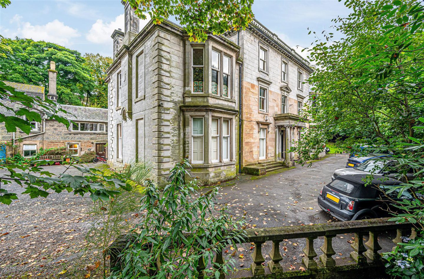 19th century stone 'country house' in Dunfermline.