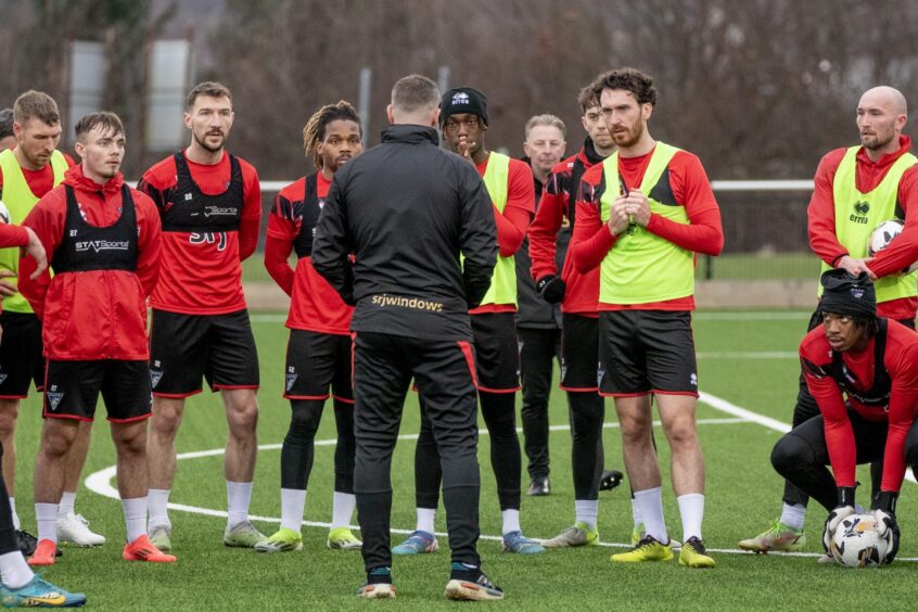 New Dunfermline head coach Michael Tidser addresses his squad.