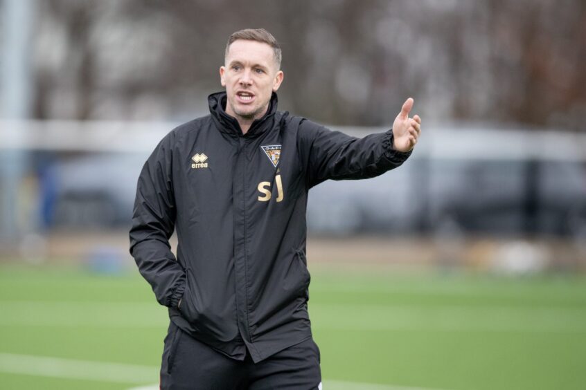 Michael Tidser gives instructions during his first training session as Pars head coach.