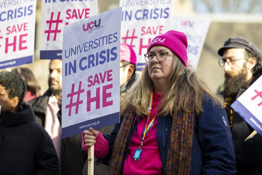 Dundee University staff protest