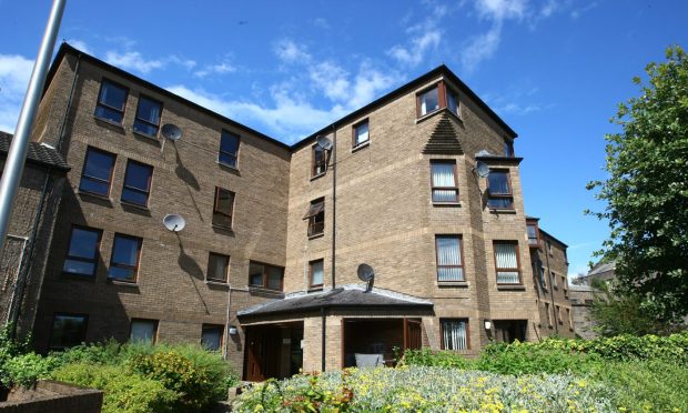 Courier News - Jamie Milligan story - Sheltered house robbery - Dundee.
Picture shows; the shetltered housing complex in Martingale Gardens in Dundee today, where the robbery occured. Tuesday 11th July 2017.