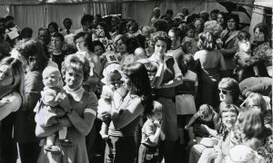 A bonnie baby competition at Camperdown Park in June 1975.