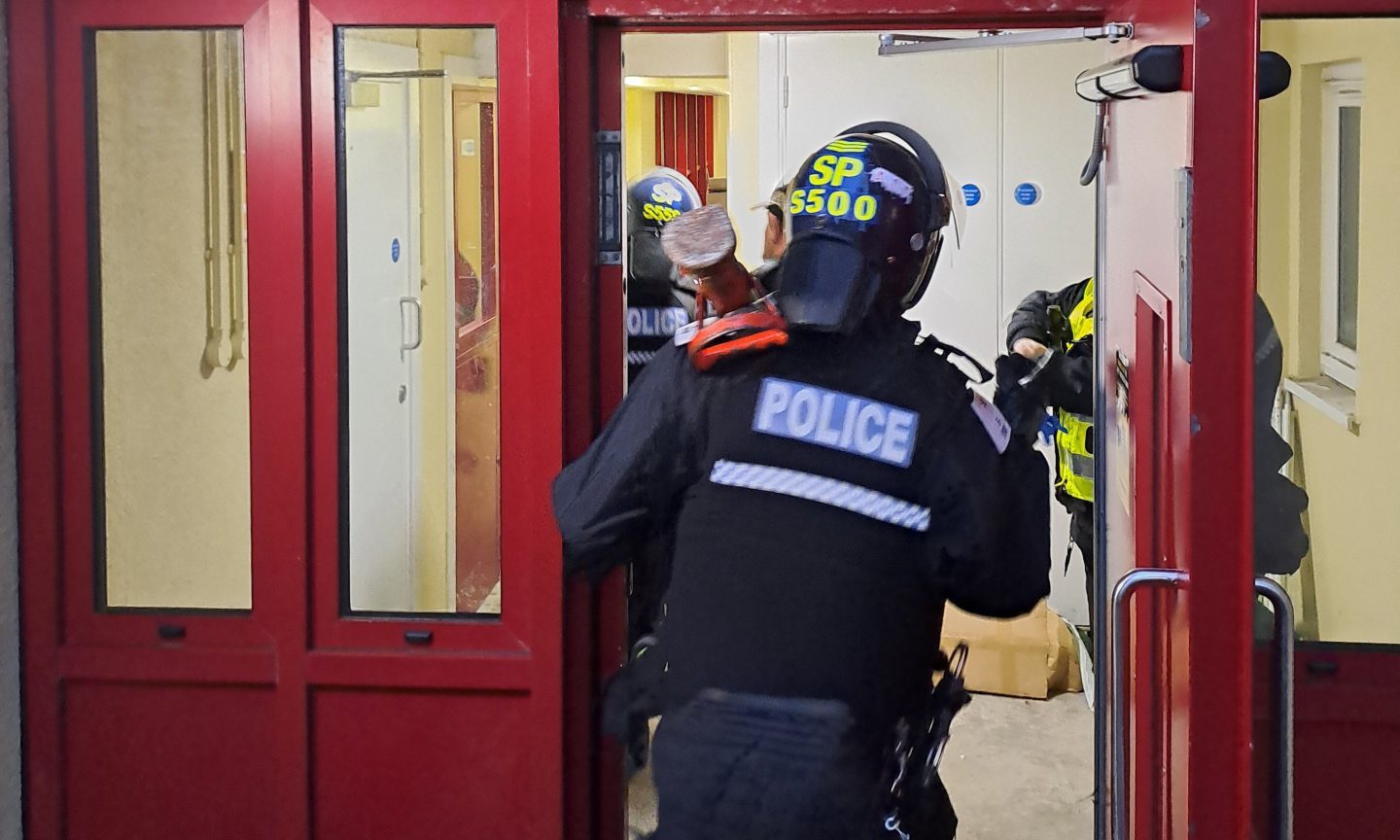 Police drugs raid on flats in Dunfermline.