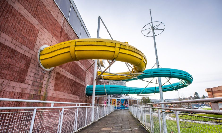 Perth Leisure Pool exterior with flumes