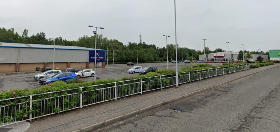 Several lamp-posts light up the Saltire Centre car park in Glenrothes