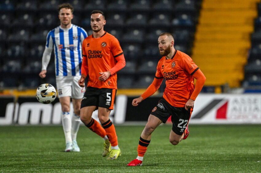 Allan Campbell hares after possession against Killie.