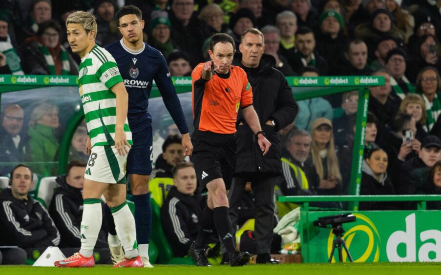 Referee Colin Steven awards a penalty at 0-0. Image: Craig Foy/SNS